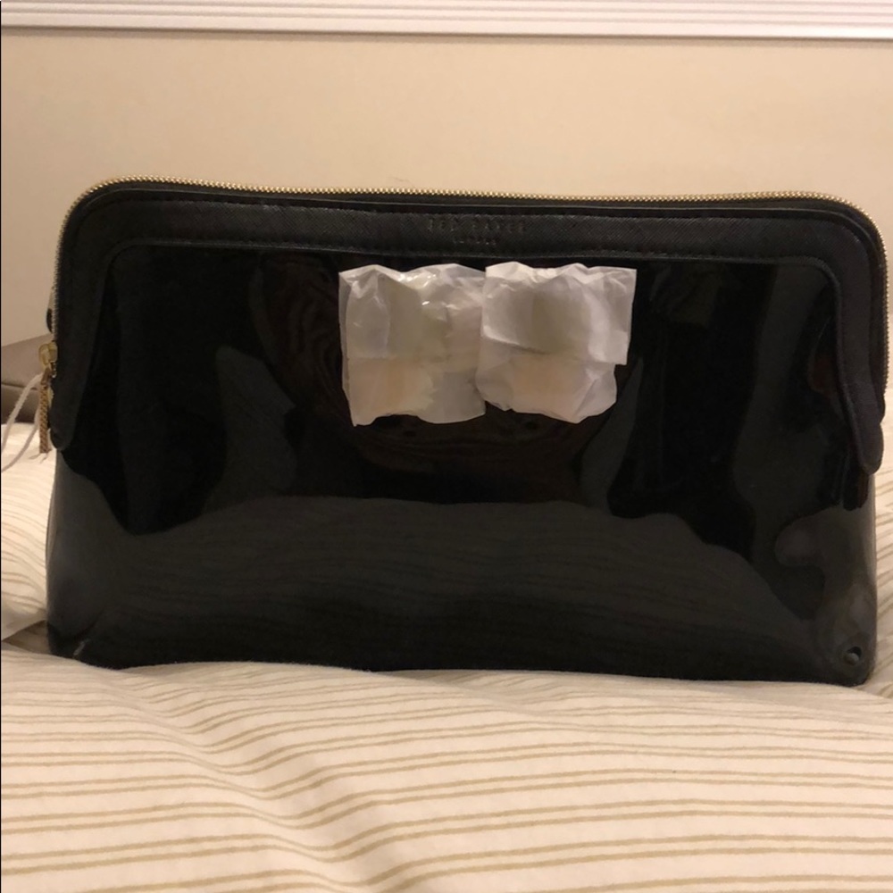 Ted Baker - patent black clutch